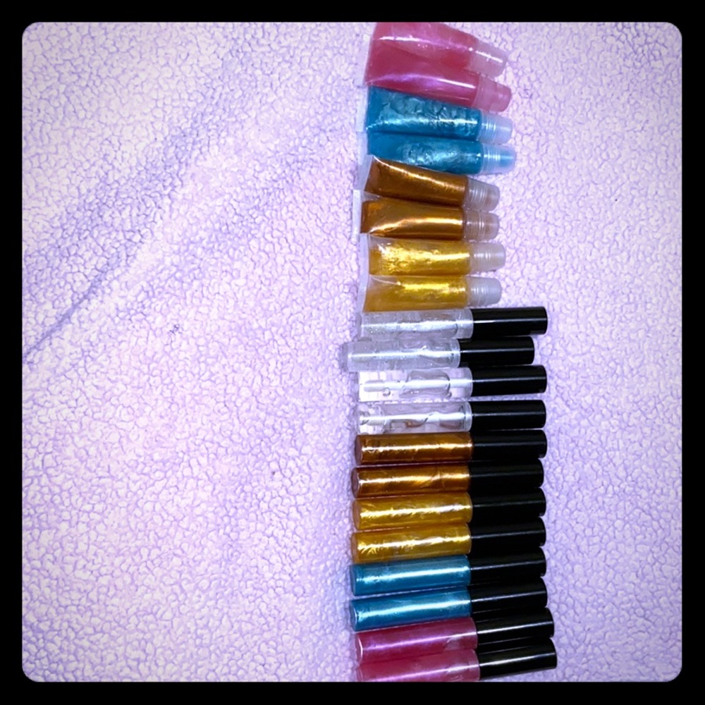 Wholesale lipgloss / 3$ each